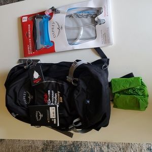 NWT Osprey Hikelite 26 backpack + Osprey HydraPak reservoir bladder + rain cover